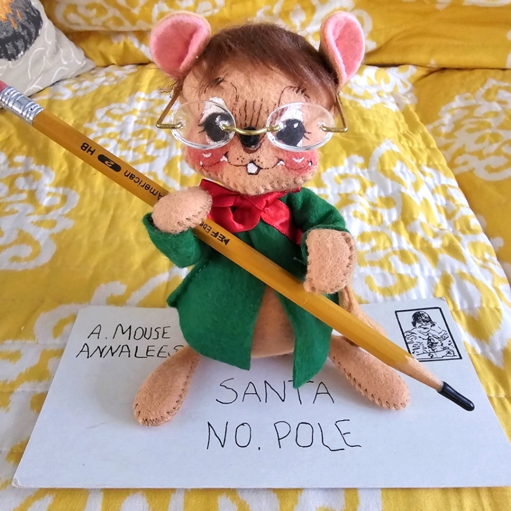 Annalee 6" Letter to Santa Mouse